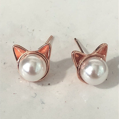 Charming Pearl Earring for Any Occasion
