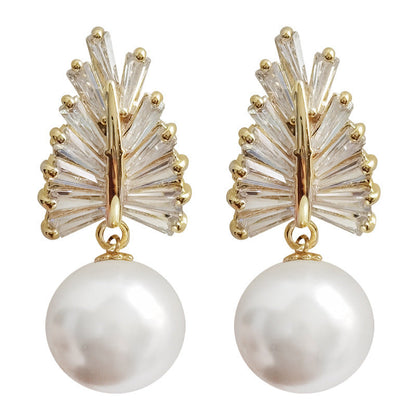 Romantic Pearl Earring for Special Moments