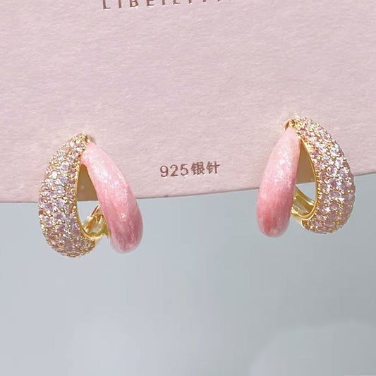 Classic Earring with Timeless Appeal