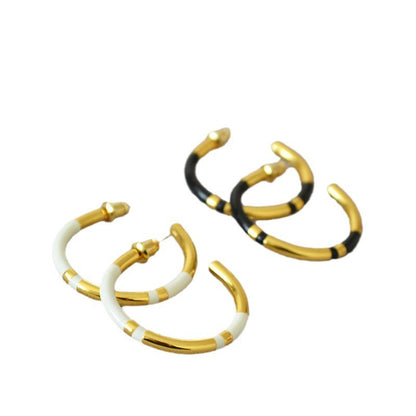 Stunning Gold Earring for Daily Wear