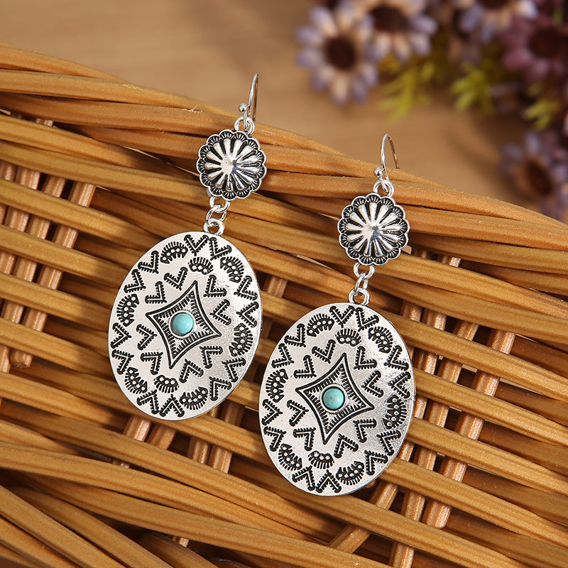 Charming Earring for Any Occasion