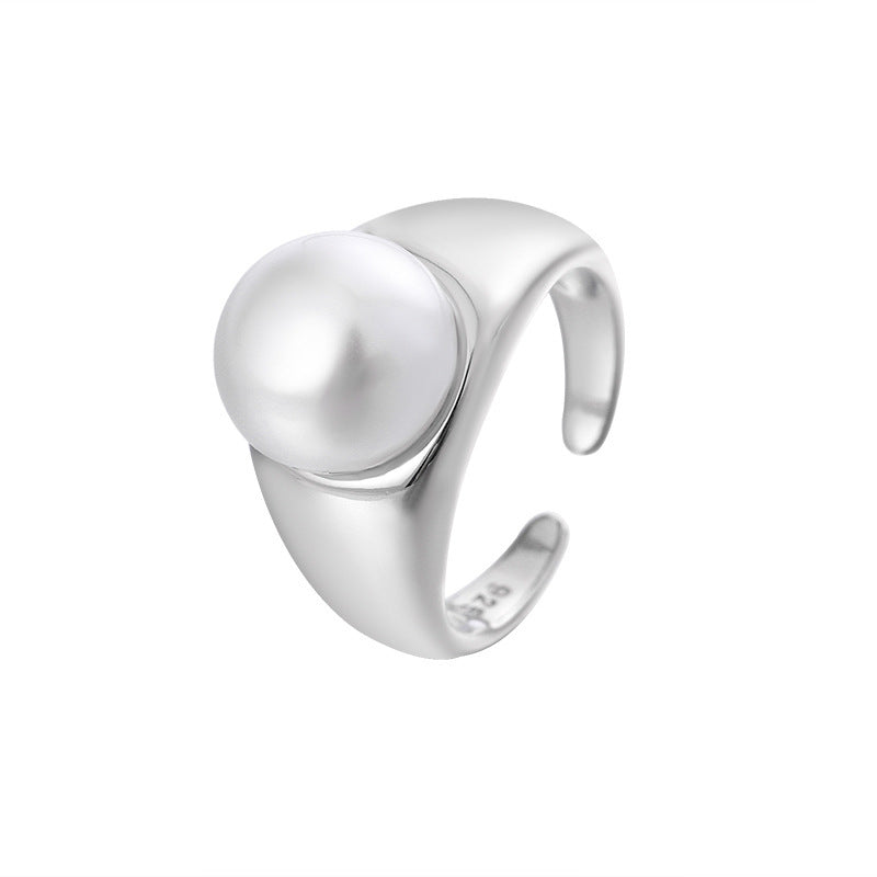 Charming Pearl Ring for Any Occasion
