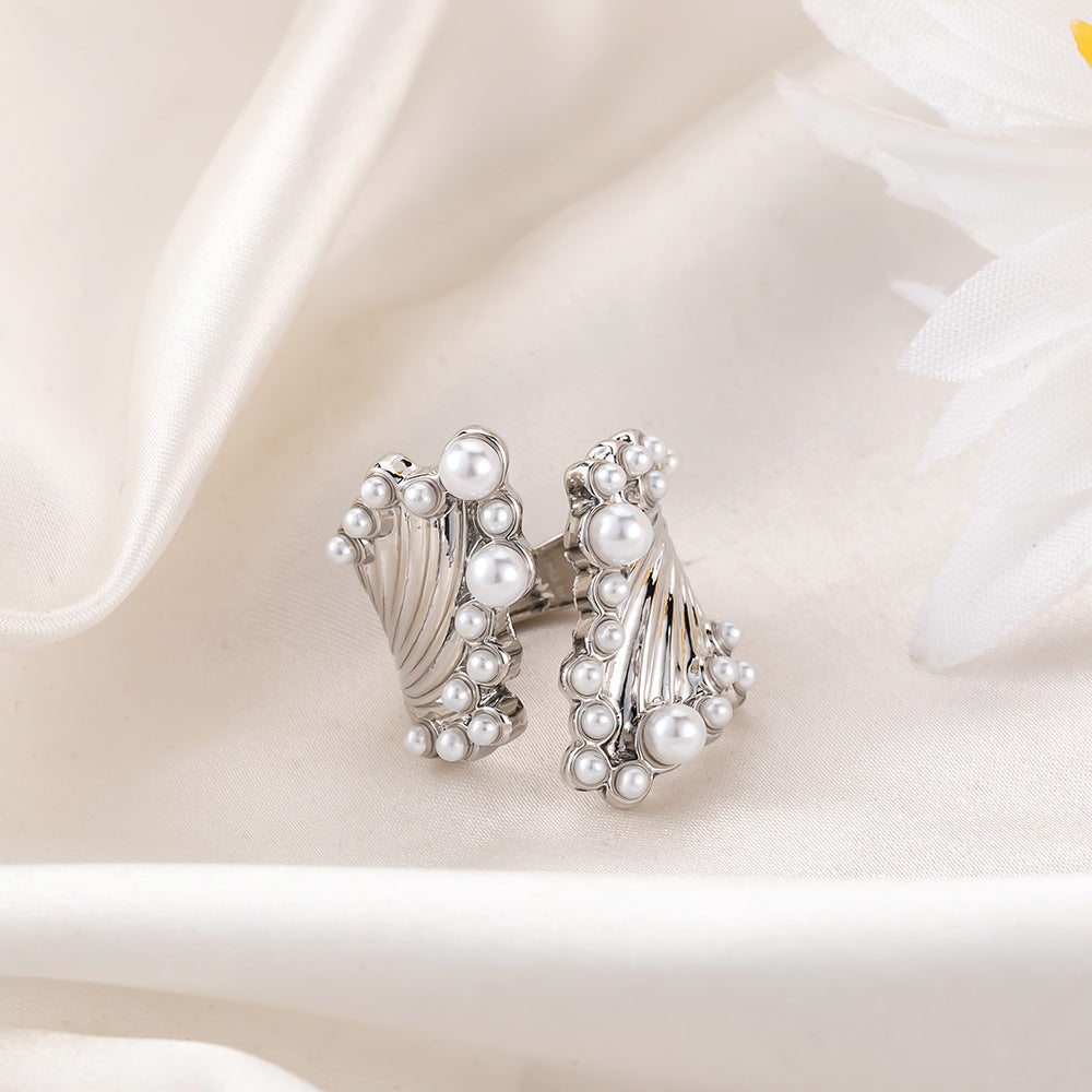 Romantic Pearl Ring for Special Moments