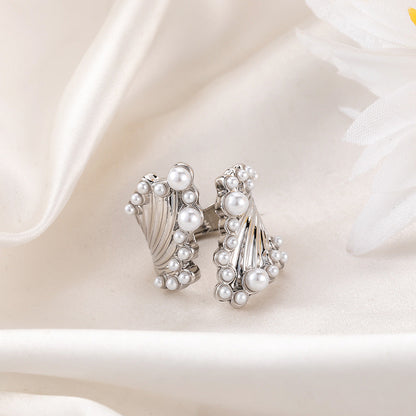 Romantic Pearl Ring for Special Moments