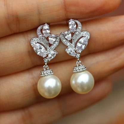 Stunning Pearl Earring for Daily Wear