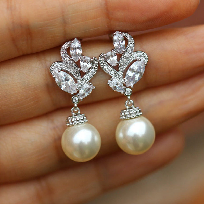 Stunning Pearl Earring for Daily Wear