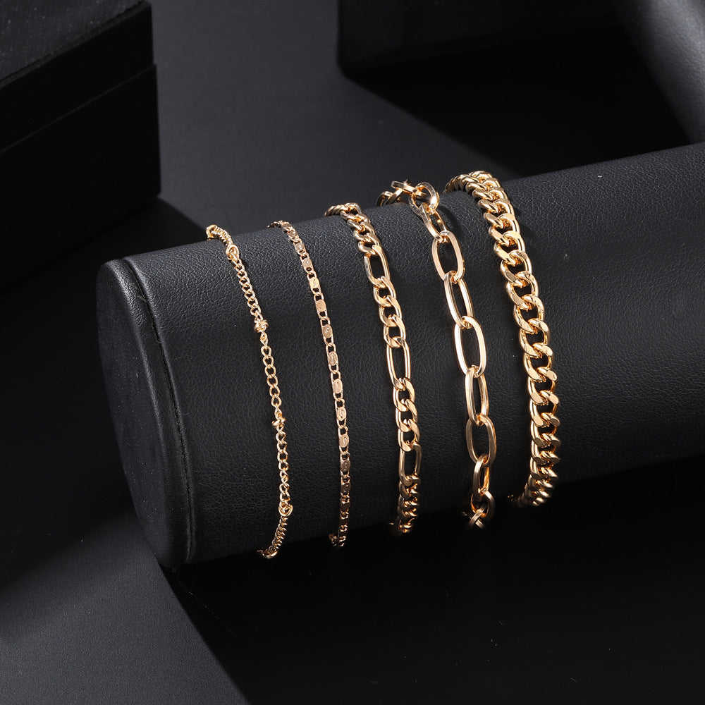 Romantic Gold Bracelet for Special Moments