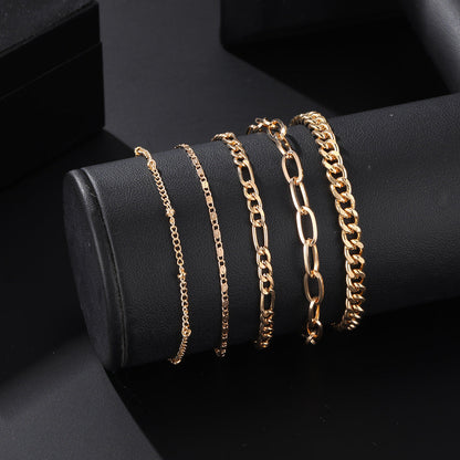 Romantic Gold Bracelet for Special Moments
