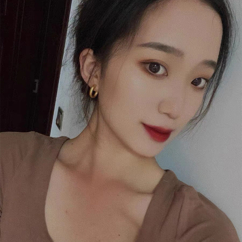 Stunning Gold Earring for Daily Wear