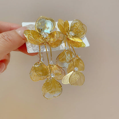 Elegant Earring for Every Occasion