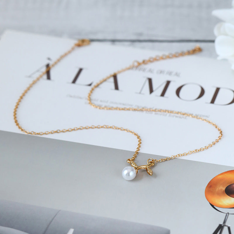 Beautiful Pearl Necklace with Unique Style