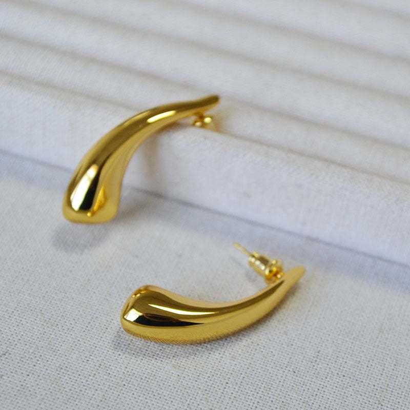 Beautiful Gold Earring with Unique Style