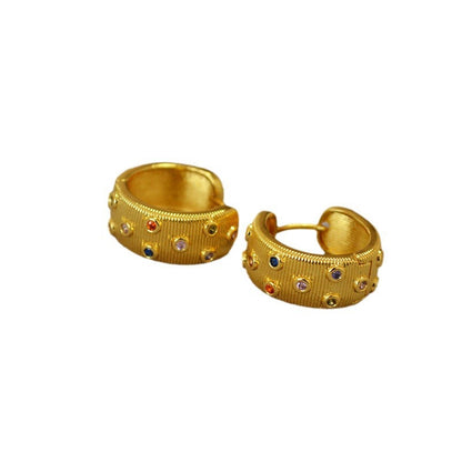Elegant Gold Earring for Every Occasion