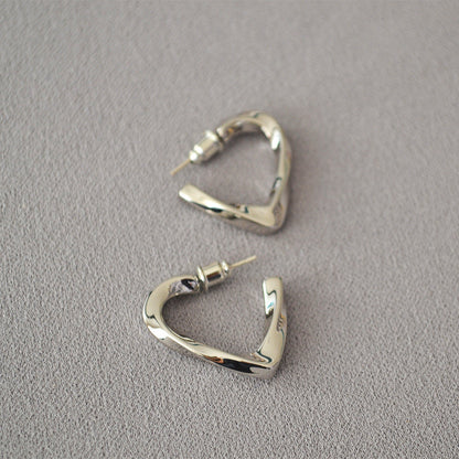 Romantic Gold Earring for Special Moments