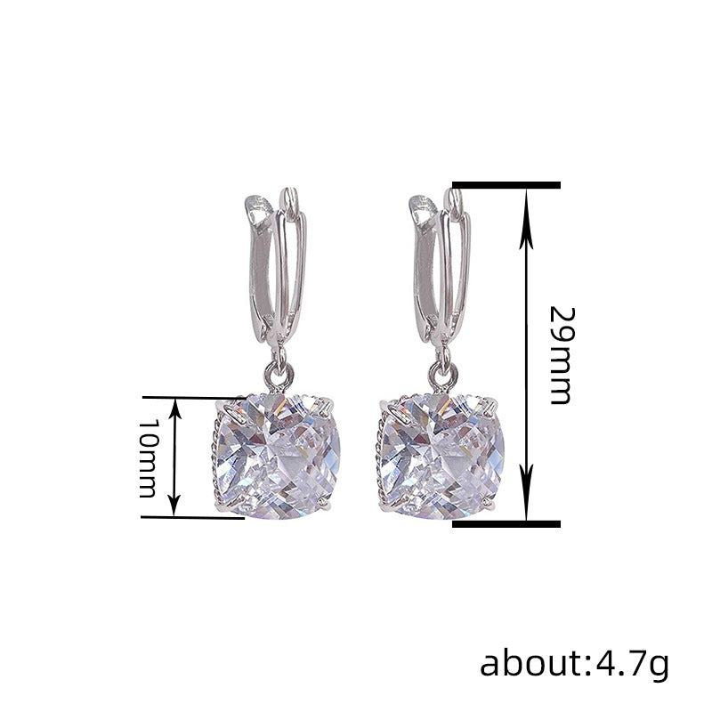 Elegant Earring for Every Occasion