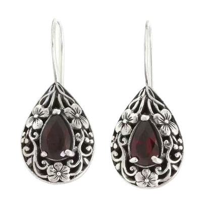 Charming Earring for Any Occasion