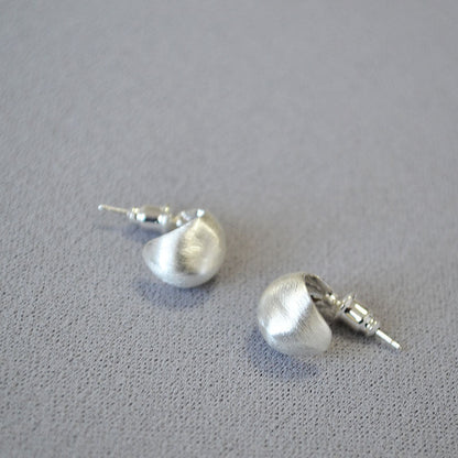 Beautiful Silver Earring with Unique Style