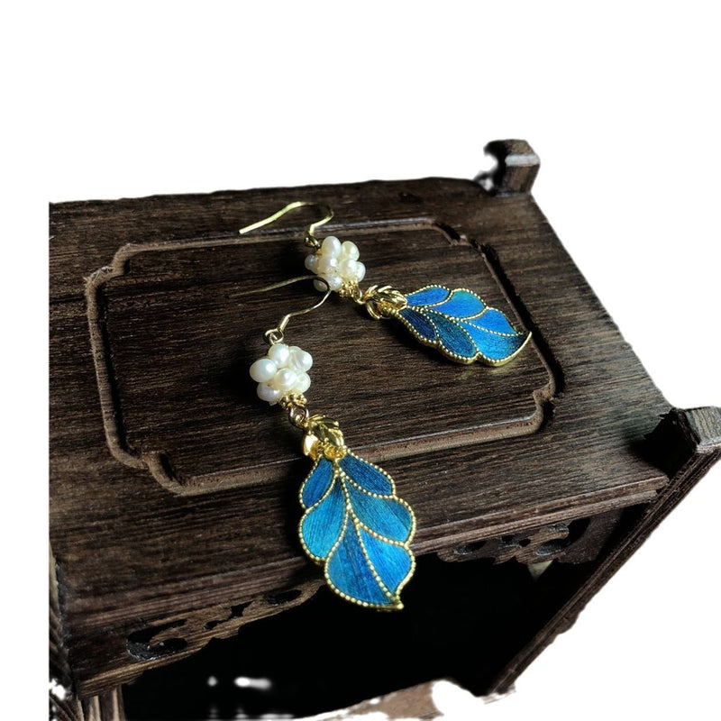 Charming Pearl Earring for Any Occasion
