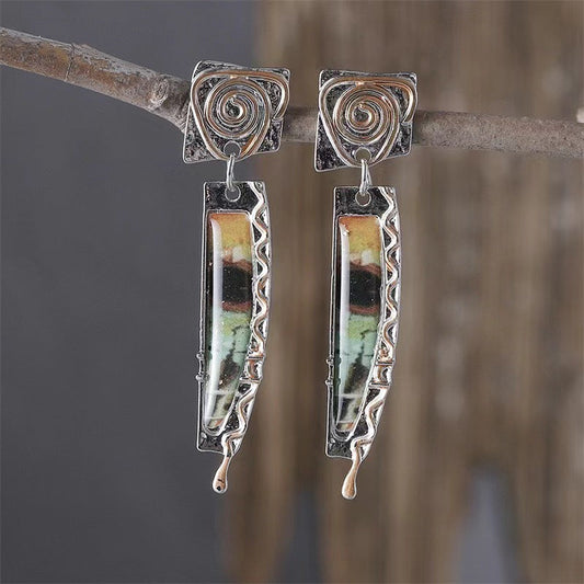 Charming Earring for Any Occasion