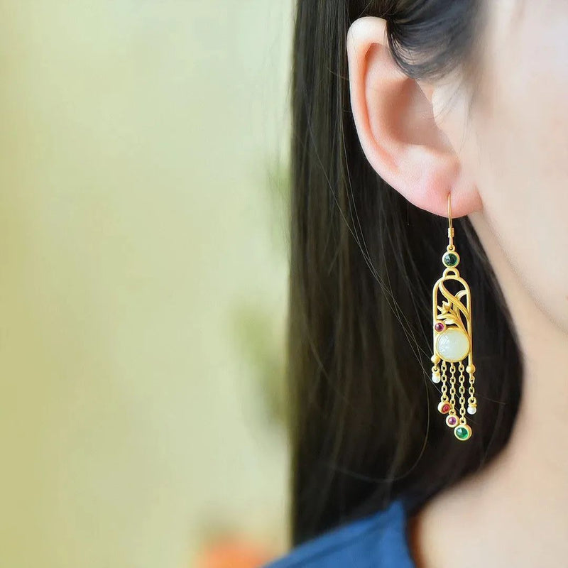 Beautiful Gold Earring with Unique Style