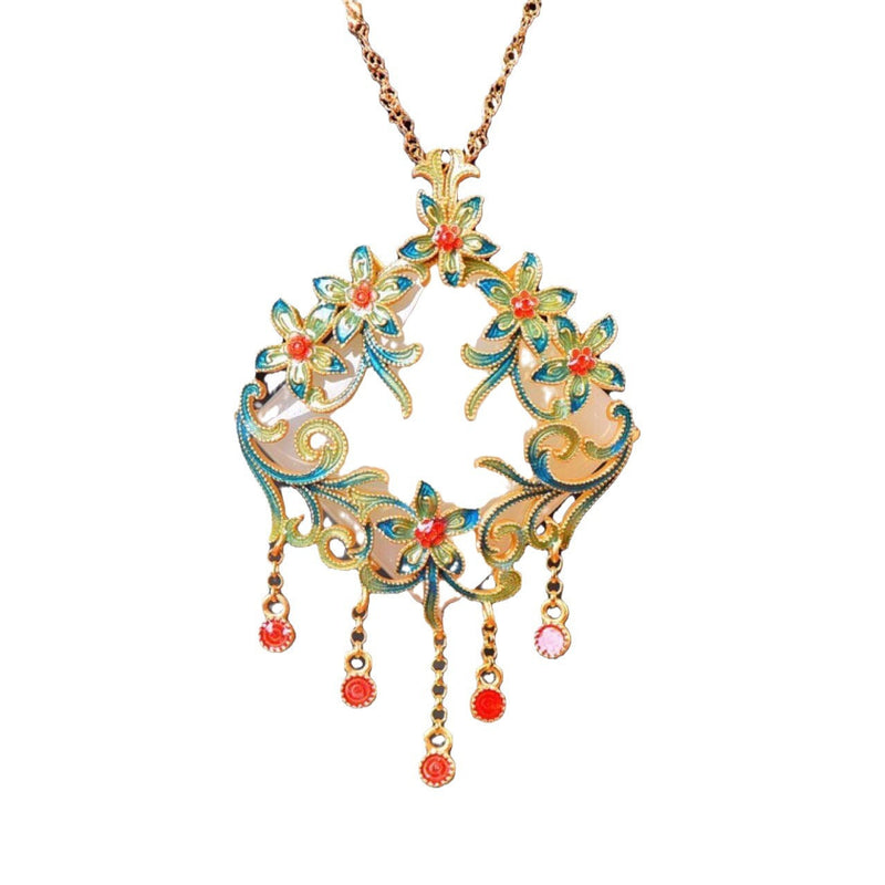Romantic Gold Pendant for Special Moments
