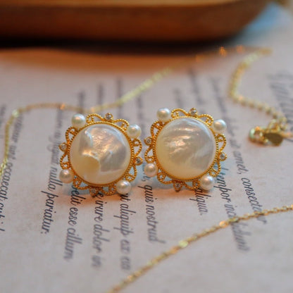 Beautiful Gold Earring with Unique Style