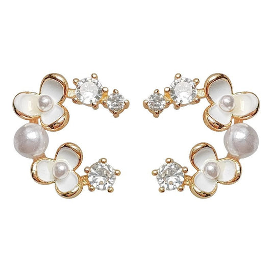 Beautiful Pearl Earring with Unique Style