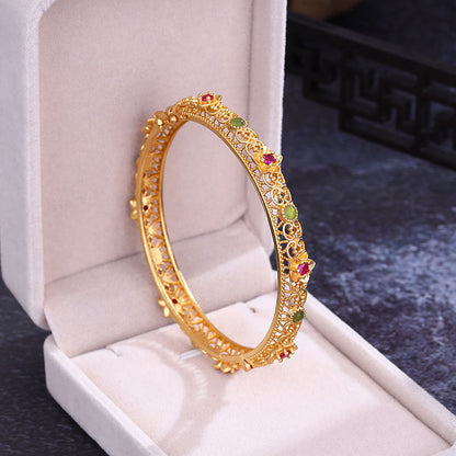 Stunning Gold Bracelet for Daily Wear