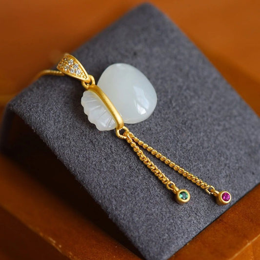 Romantic Silver Pendant for Special Moments