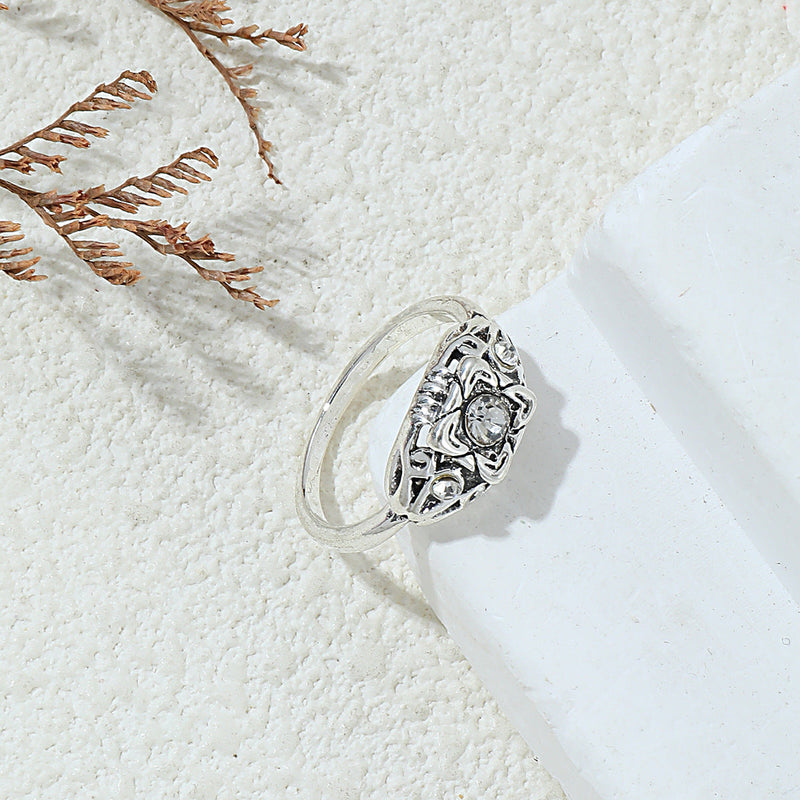 Charming Silver Ring for Any Occasion
