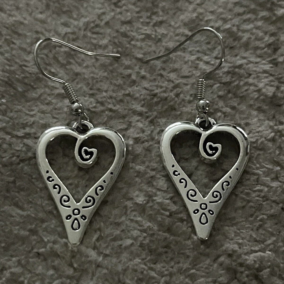 Charming Earring for Any Occasion