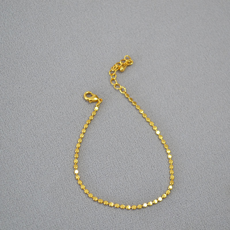 Charming Gold Bracelet for Any Occasion