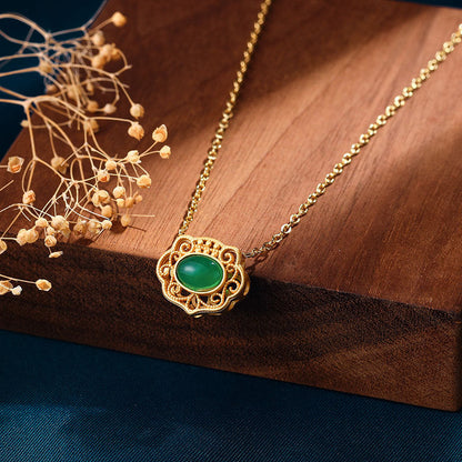 Classic Gold Necklace with Timeless Appeal
