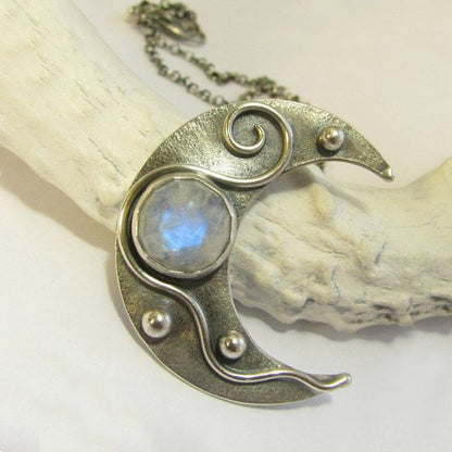 Charming Necklace for Any Occasion