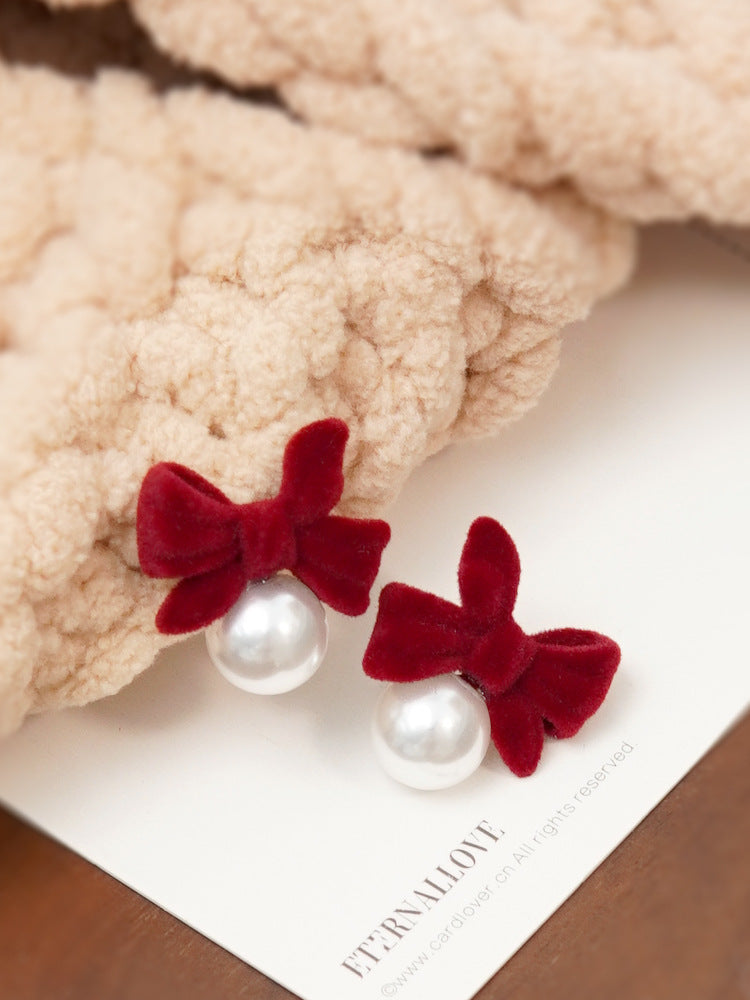 Charming Pearl Earring for Any Occasion