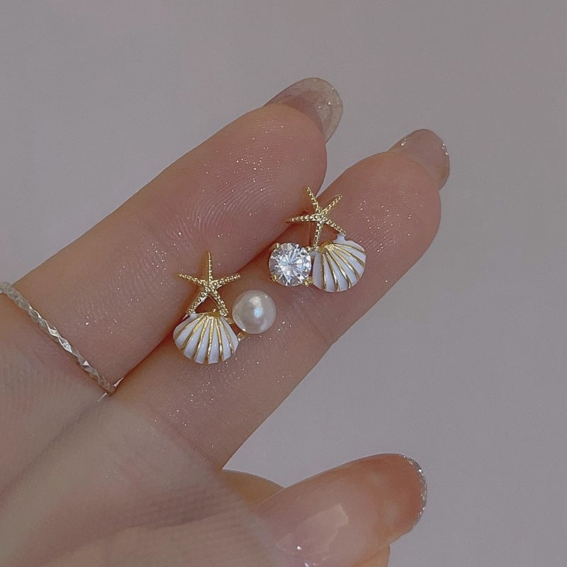 Beautiful Pearl Earring with Unique Style
