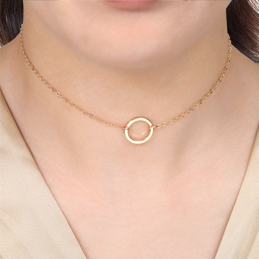 Classic Gold Necklace with Timeless Appeal