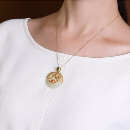 Charming Silver Necklace for Any Occasion