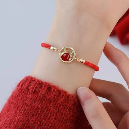 Beautiful Gold Bracelet with Unique Style