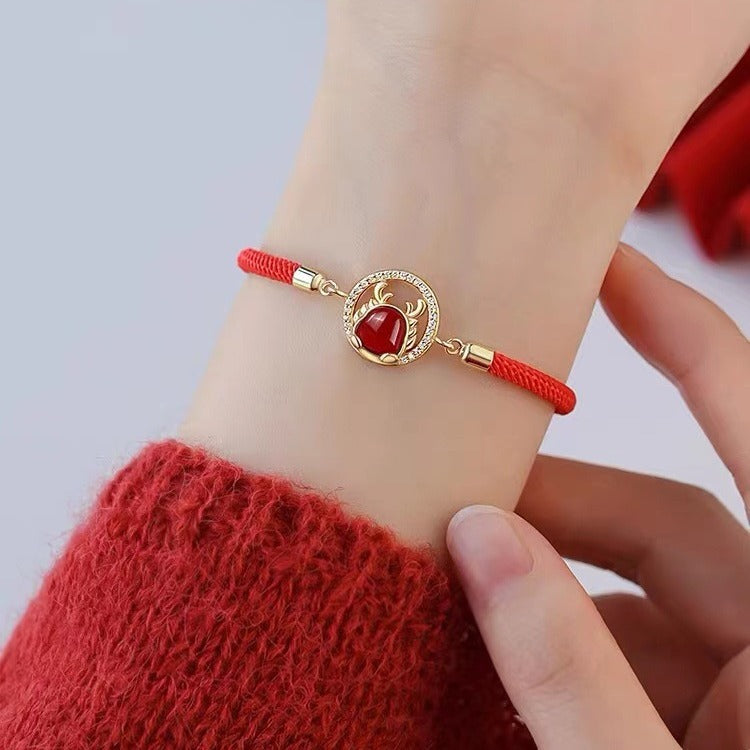 Beautiful Gold Bracelet with Unique Style