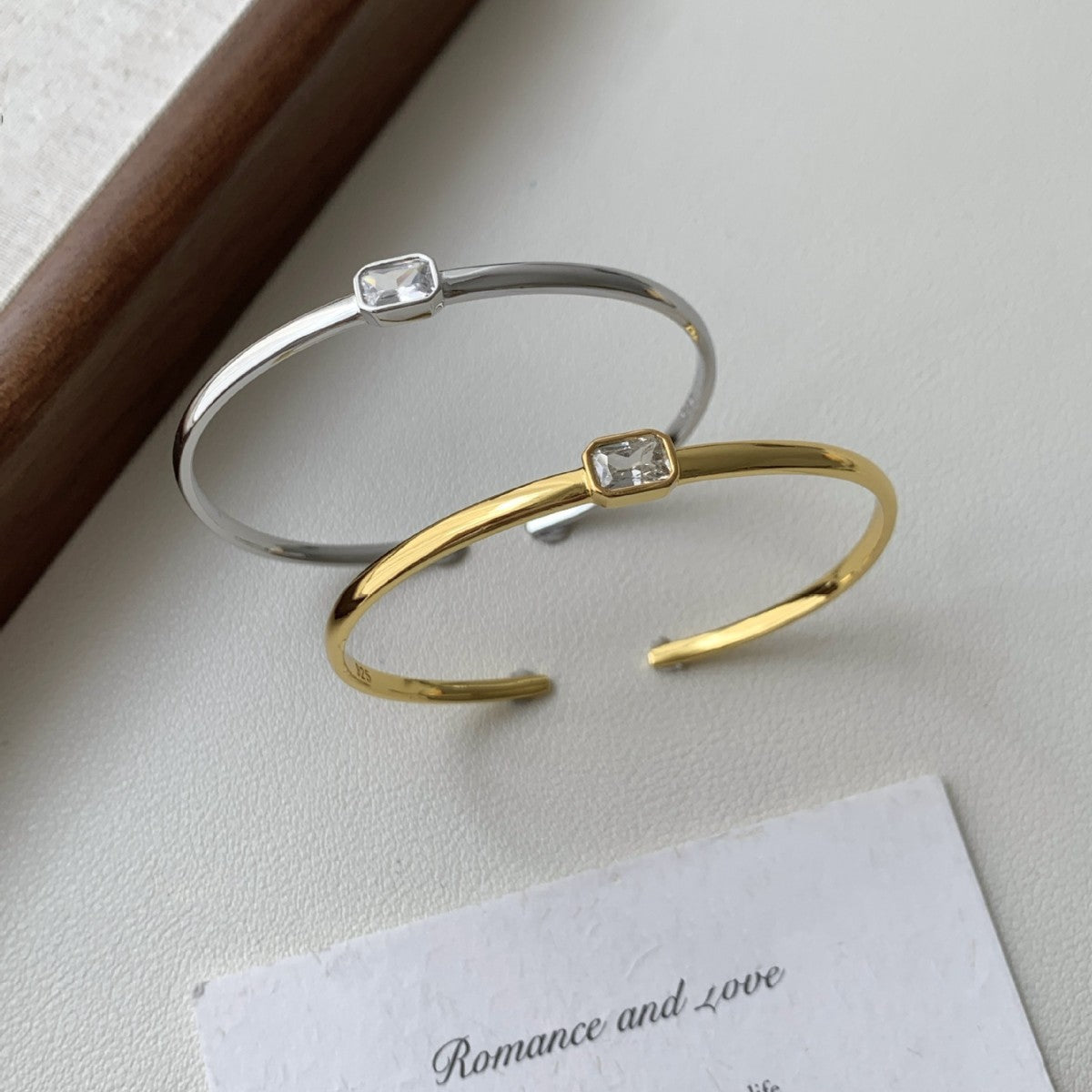 Romantic Bracelet for Special Moments