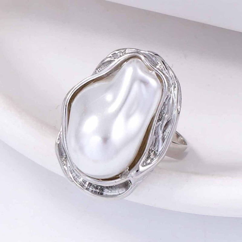 Classic Pearl Bracelet with Timeless Appeal