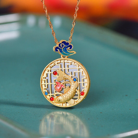 Romantic Silver Necklace for Special Moments