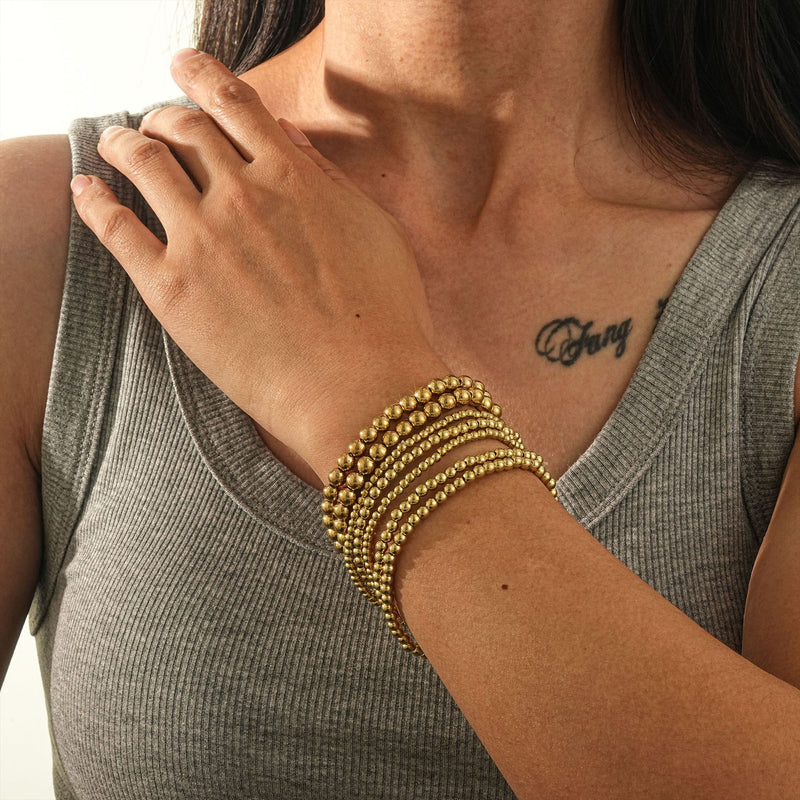 Classic Gold Bracelet with Timeless Appeal
