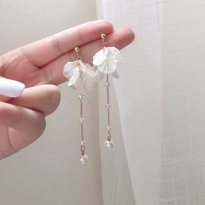 Delicate Artisan Pearl Earring