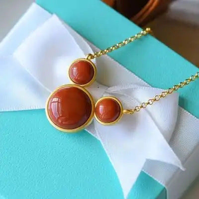 Romantic Gold Necklace for Special Moments