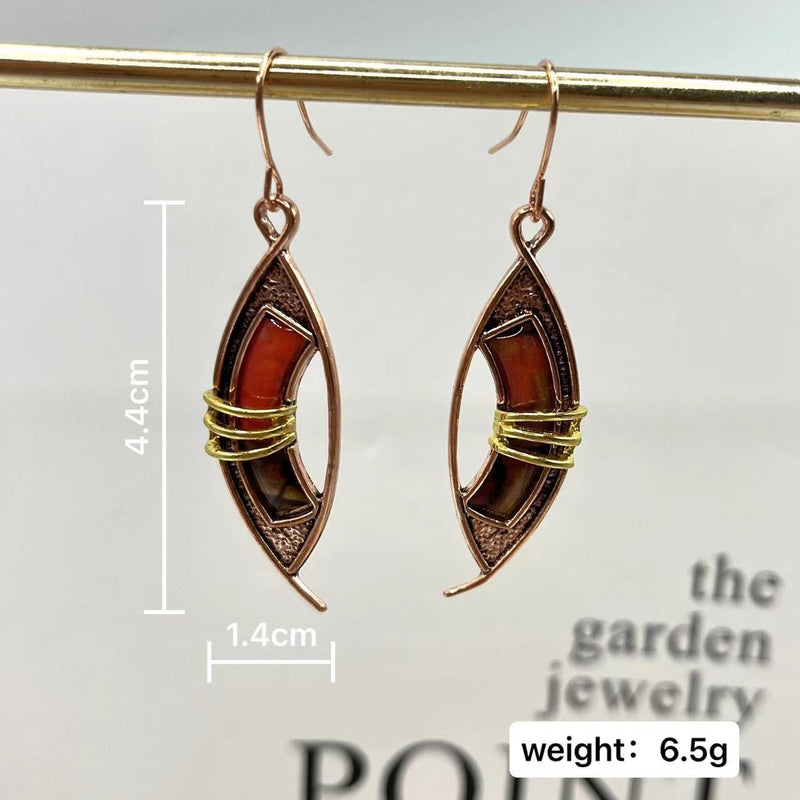 Charming Earring for Any Occasion