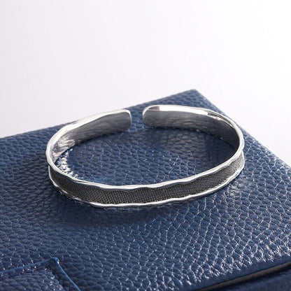 Romantic Silver Bracelet for Special Moments