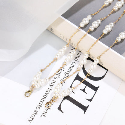 Classic Pearl Necklace with Timeless Appeal