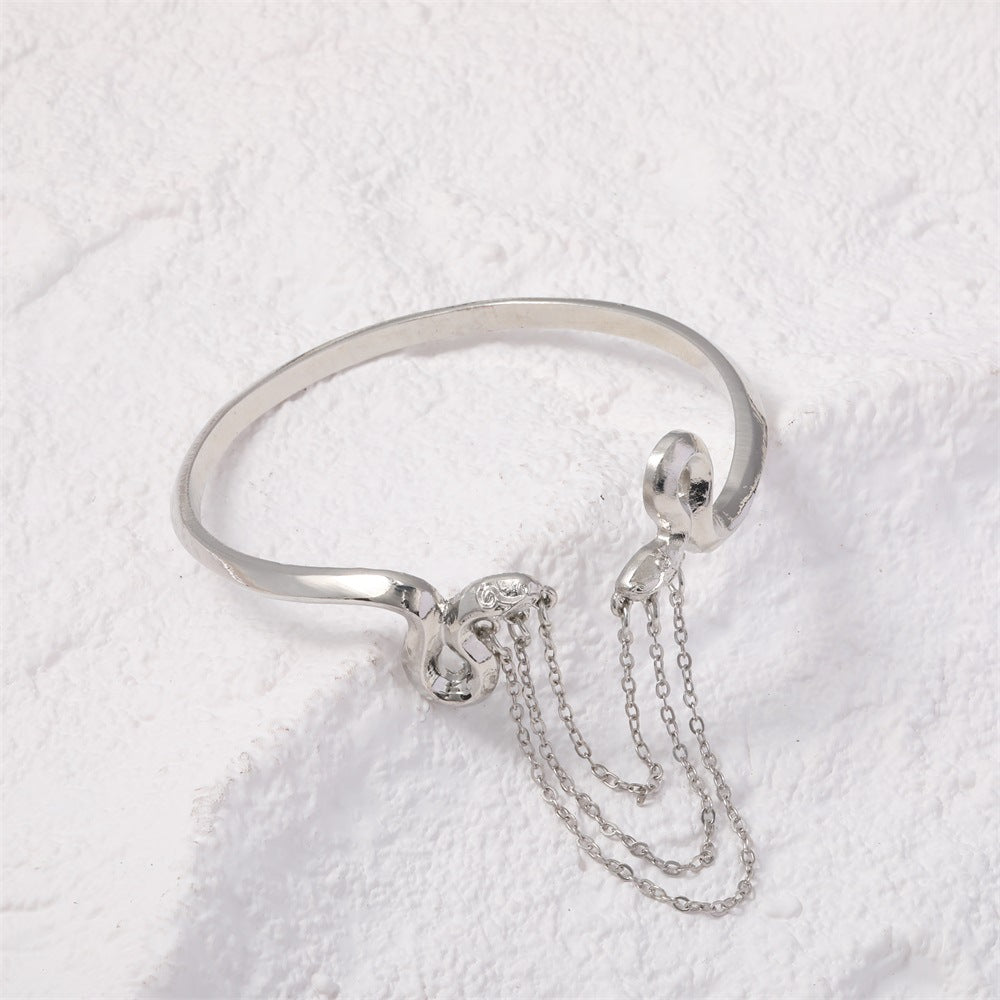Charming Bracelet for Any Occasion
